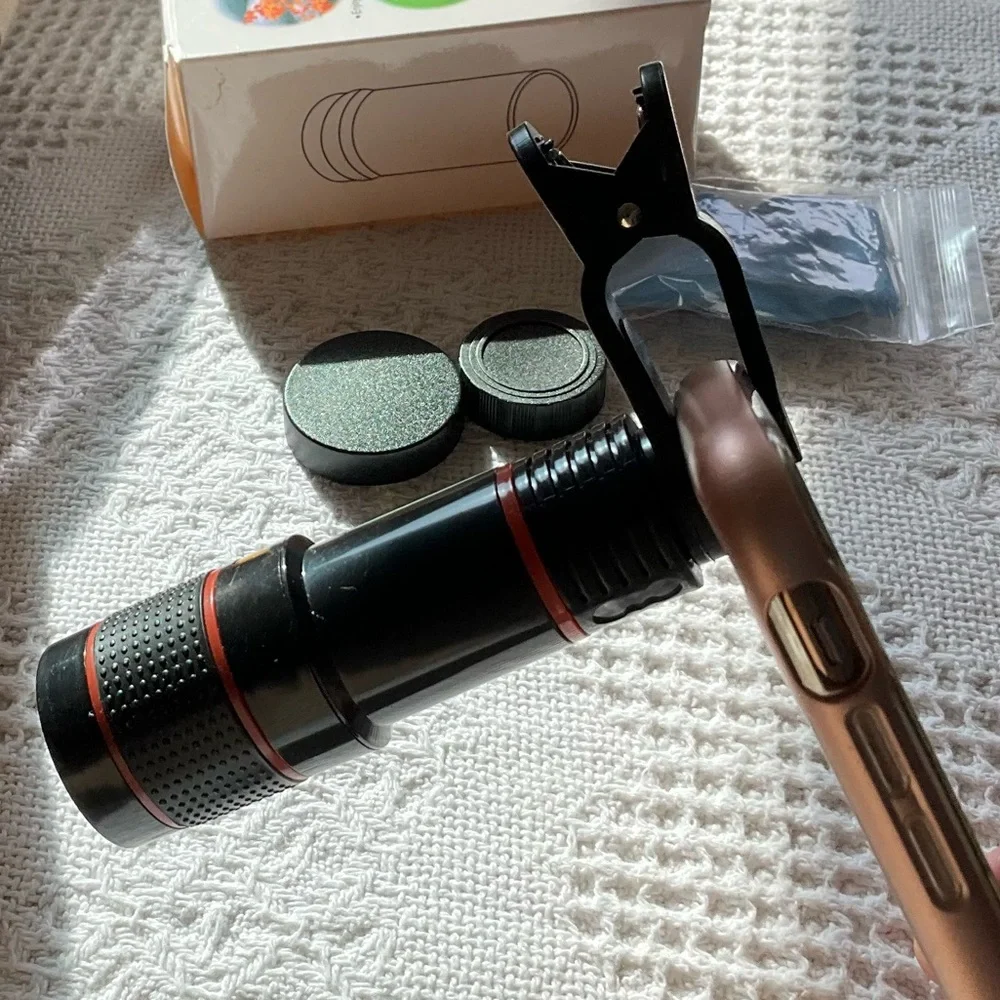Monocular single lens for 12X magnification & cell phone clip for closeup photos